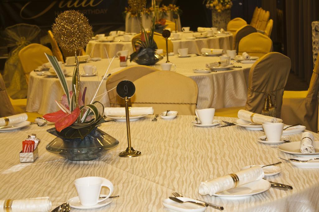 Tang Palace Hotel Accra Exterior photo