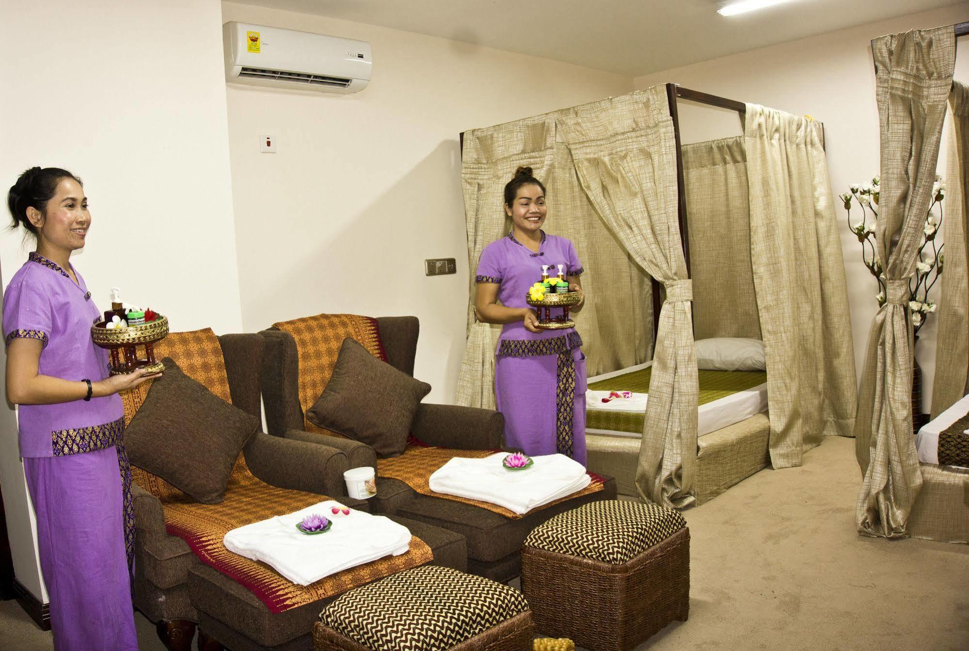 Tang Palace Hotel Accra Exterior photo
